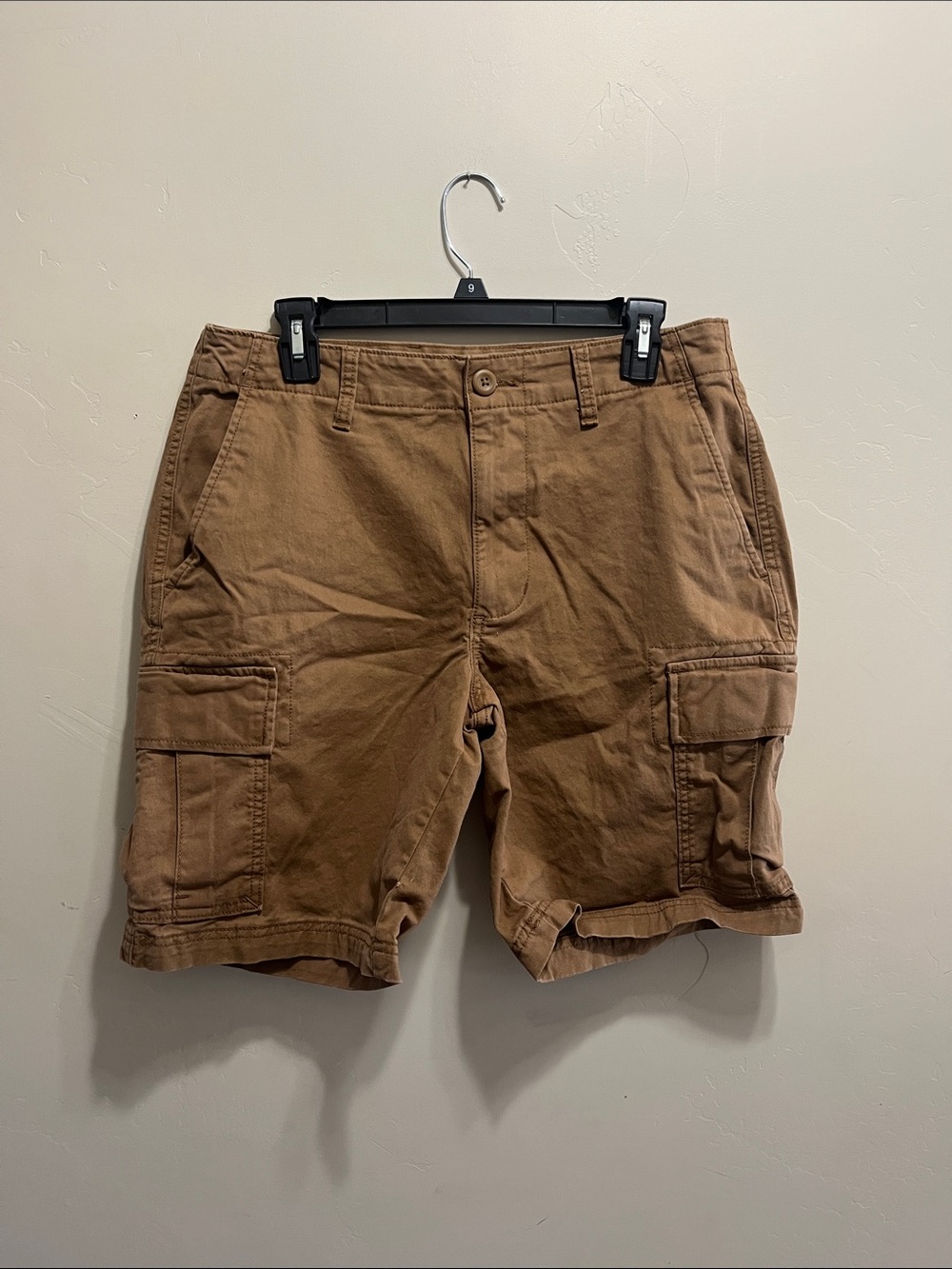 Old Navy Men's Tan Cargo Shorts